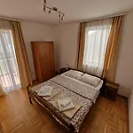 Aquadoria Grand Apartment