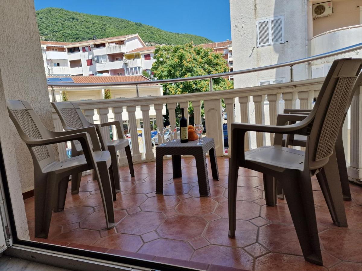 Aquadoria Grand Lägenhet Budva