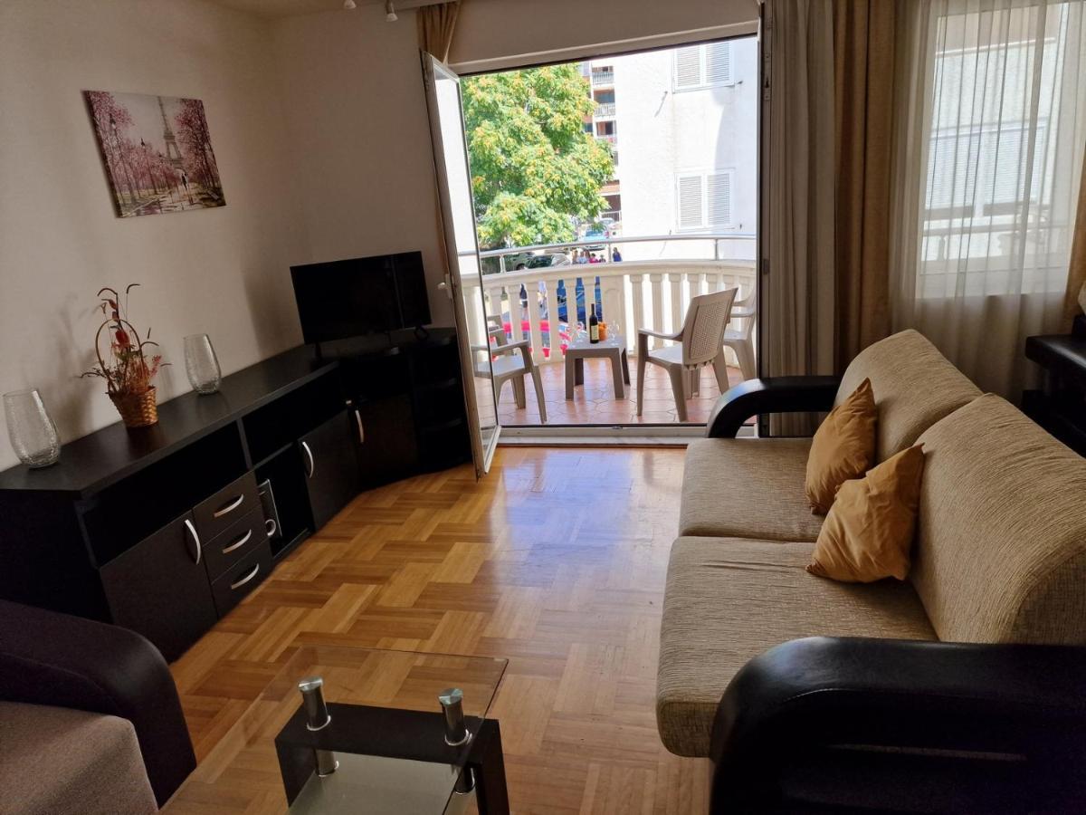 Aquadoria Grand Appartement Budva
